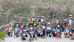 Turma do Dv na Trilha, no mirante da cachoeira Almécegas